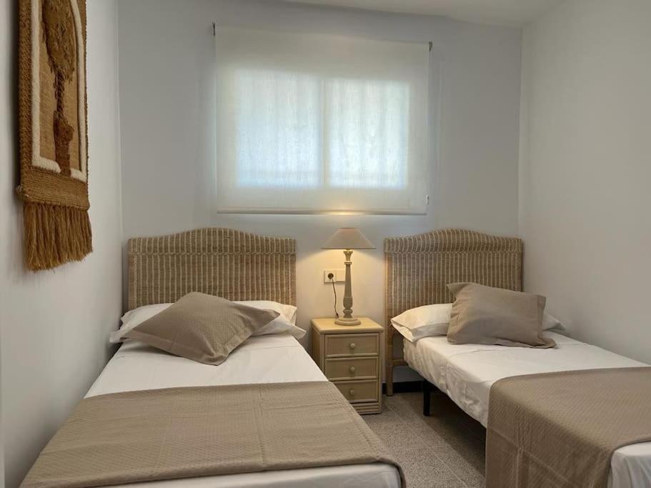 Apartamento 1ª Linea De Playa - Con Piscina Y Parking Playa de Gandía Exterior foto